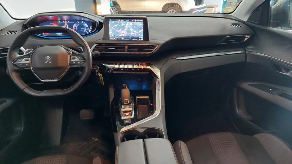 PEUGEOT 3008 -