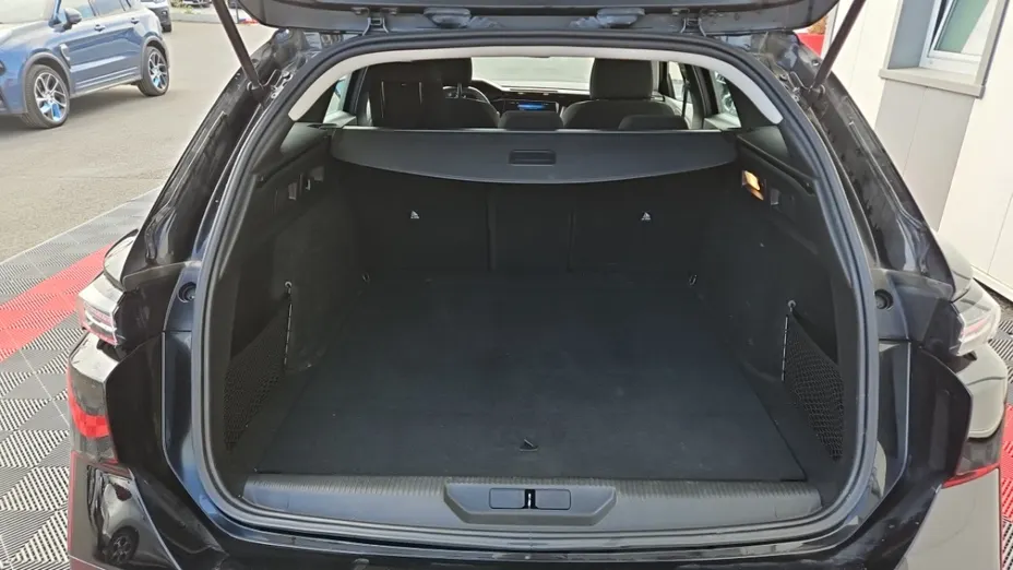 PEUGEOT 308 -