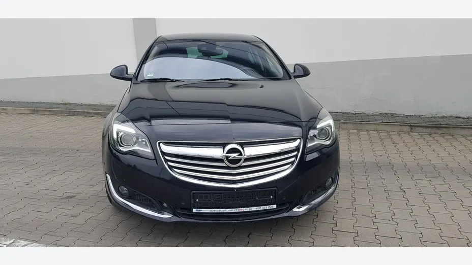 OPEL Insignia -