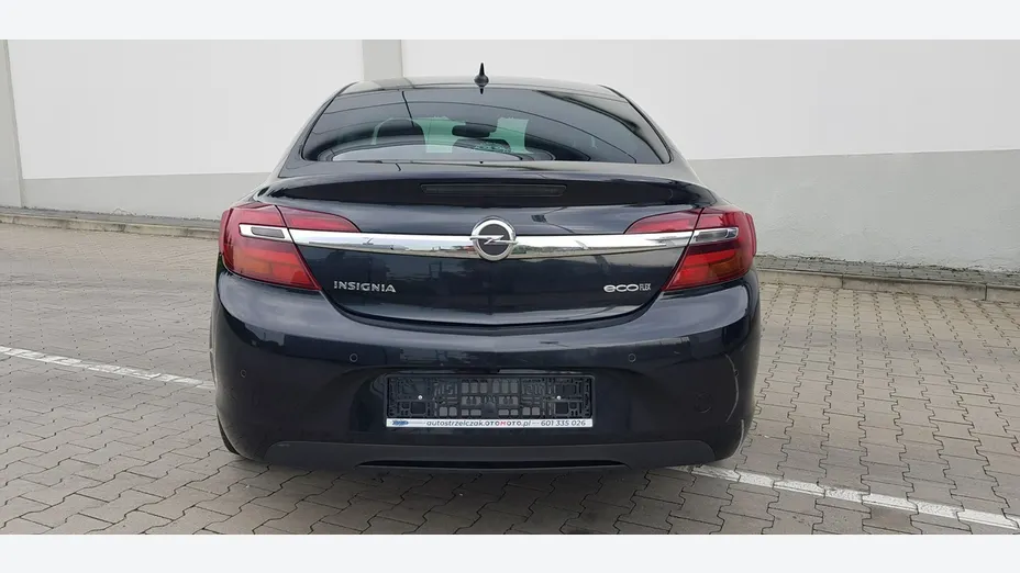 OPEL Insignia -