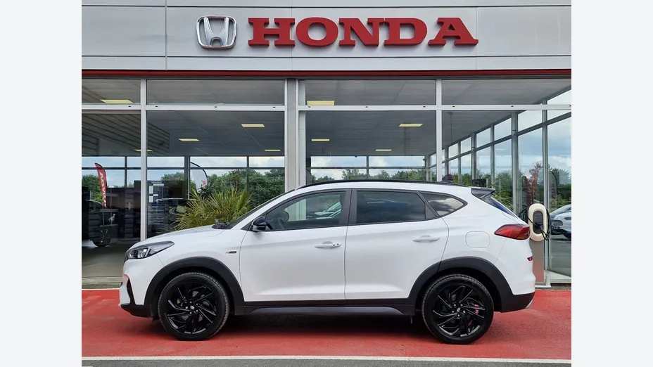 HYUNDAI Tucson -
