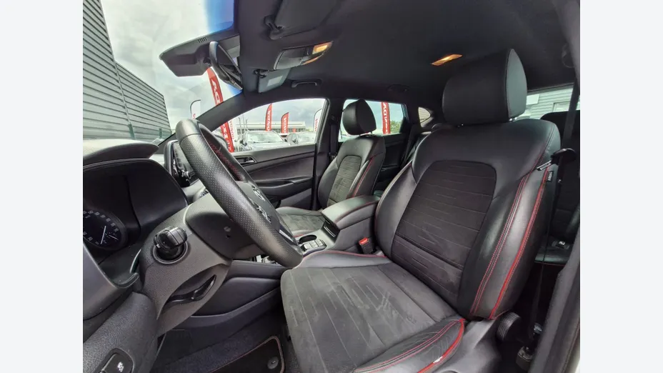 HYUNDAI Tucson -