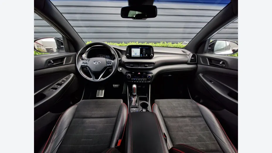 HYUNDAI Tucson -