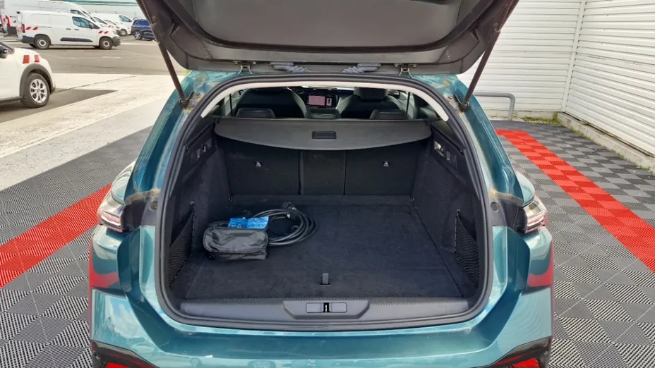 PEUGEOT 308 -
