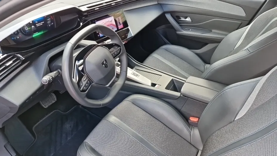 PEUGEOT 308 -