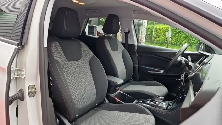 OPEL Grandland -
