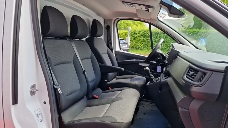 RENAULT Trafic -