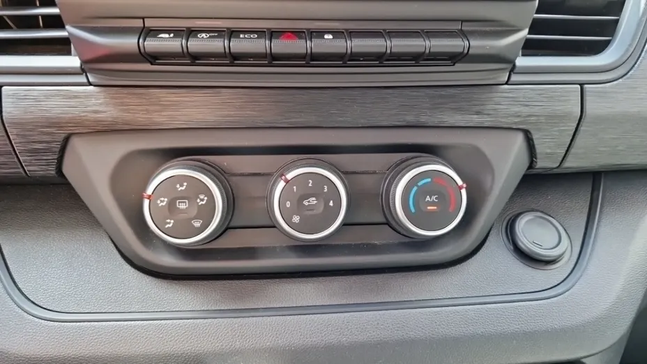 RENAULT Trafic -