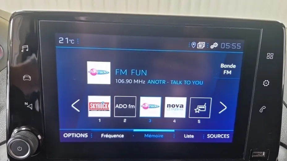 PEUGEOT Partner -