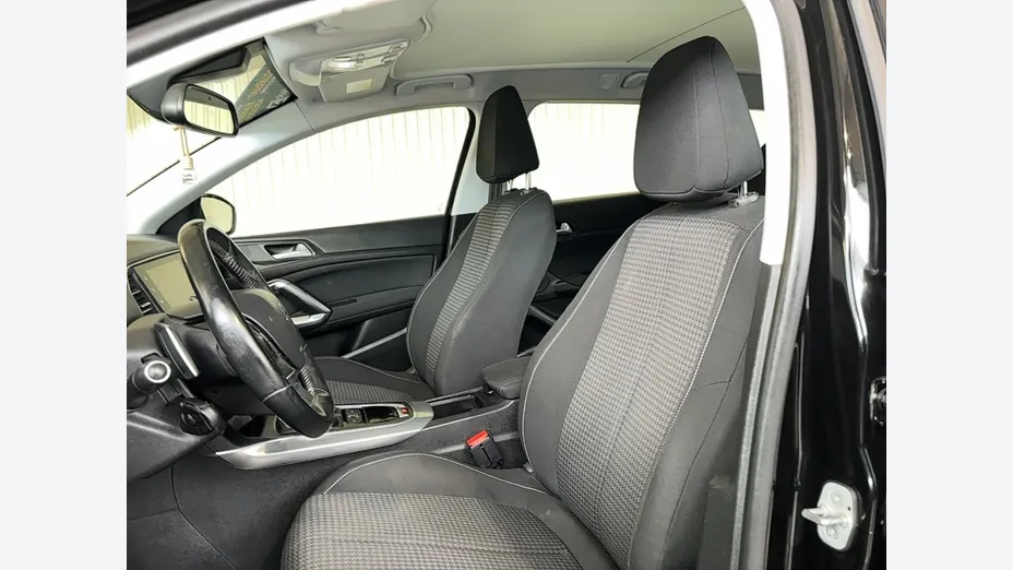 PEUGEOT 308 -