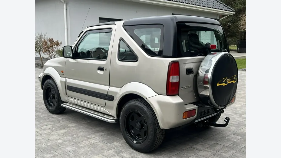 SUZUKI Jimny -