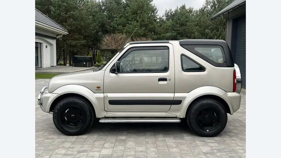 SUZUKI Jimny -