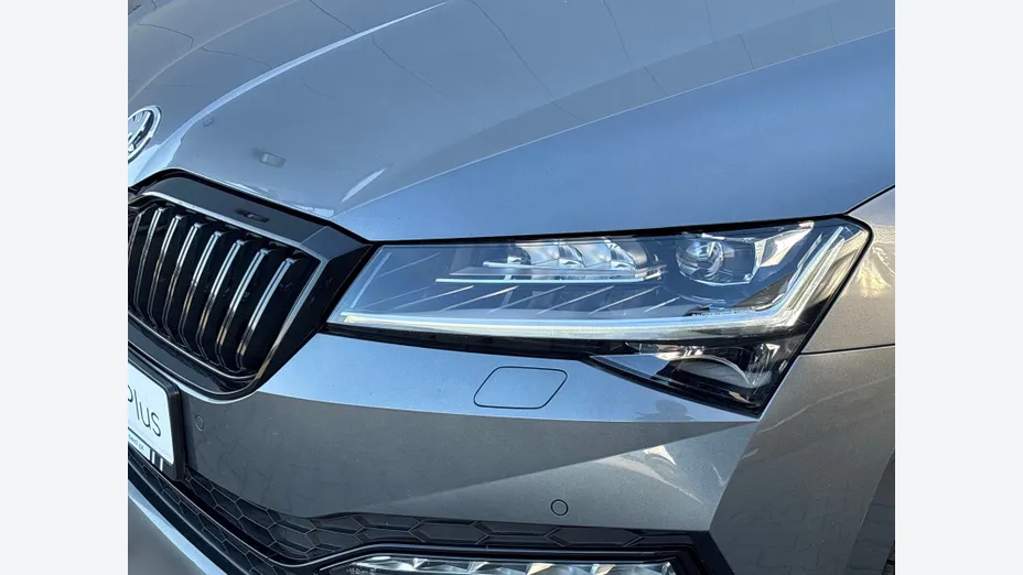 SKODA Superb Superb 2.0 TSI Sportline DSG