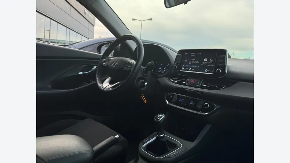 HYUNDAI i30 i30 1.0 T-GDI Smart