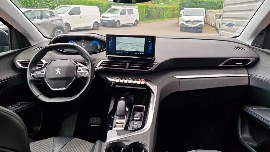 PEUGEOT 3008 -