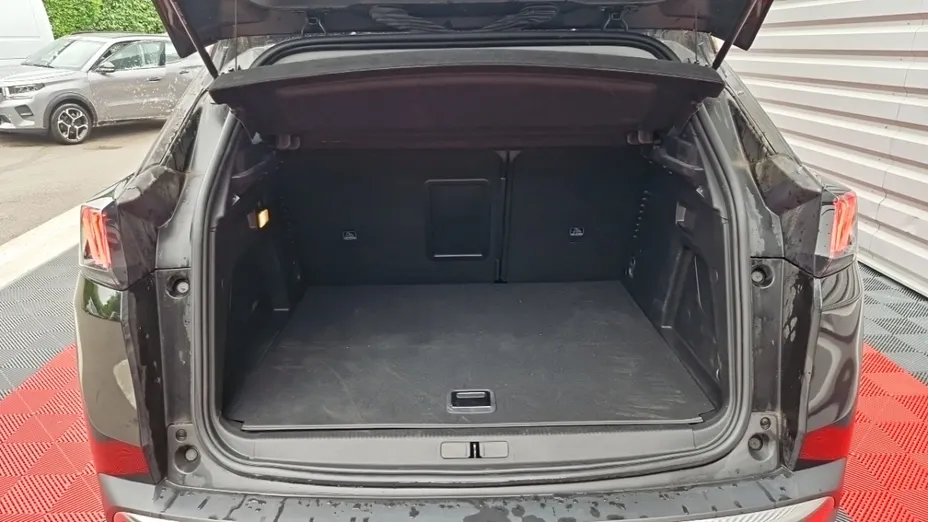 PEUGEOT 3008 -