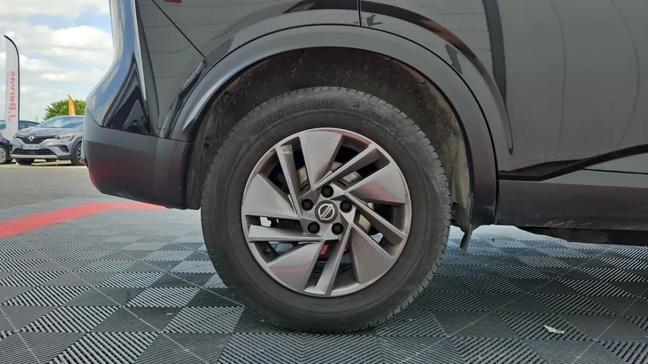 NISSAN Qashqai -