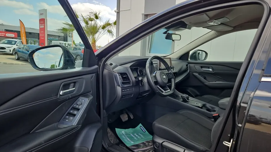 NISSAN Qashqai -