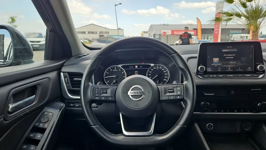 NISSAN Qashqai -