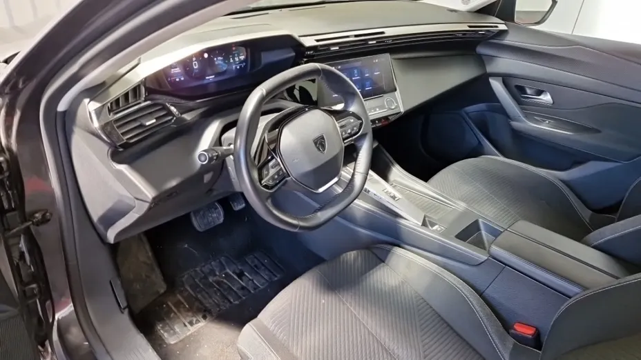 PEUGEOT 308 -
