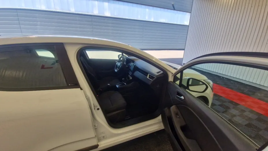RENAULT Clio -