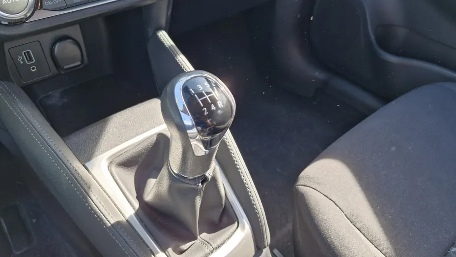 NISSAN Micra -