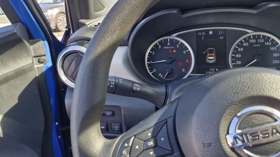 NISSAN Micra -