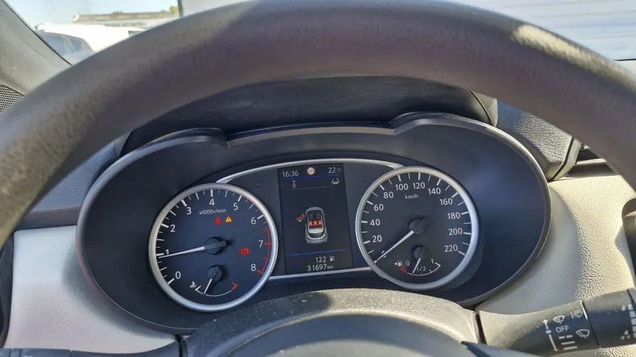 NISSAN Micra -