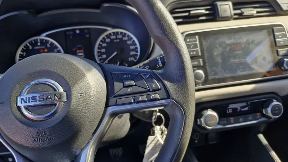 NISSAN Micra -