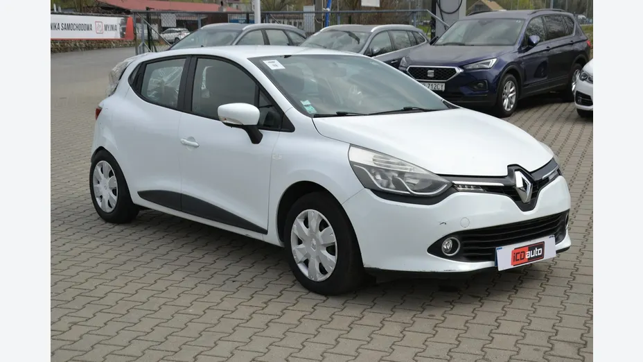 RENAULT Clio -