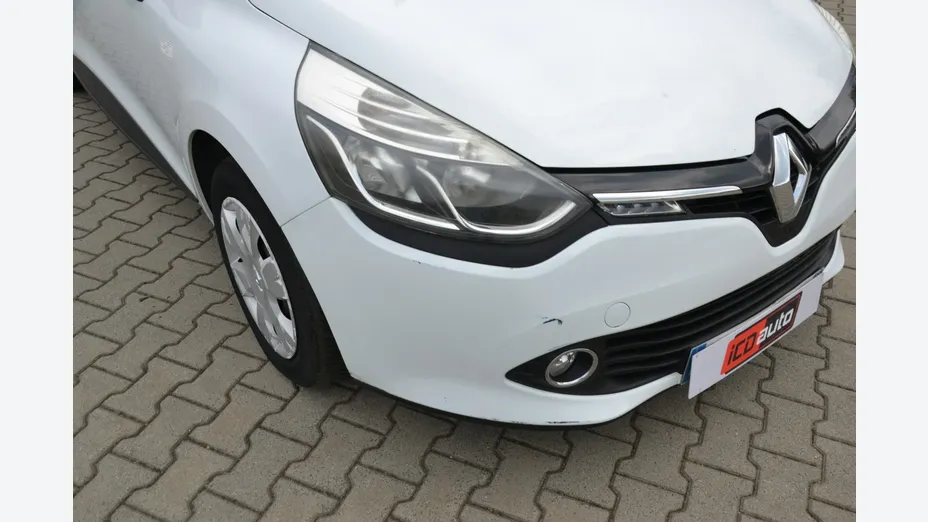 RENAULT Clio -