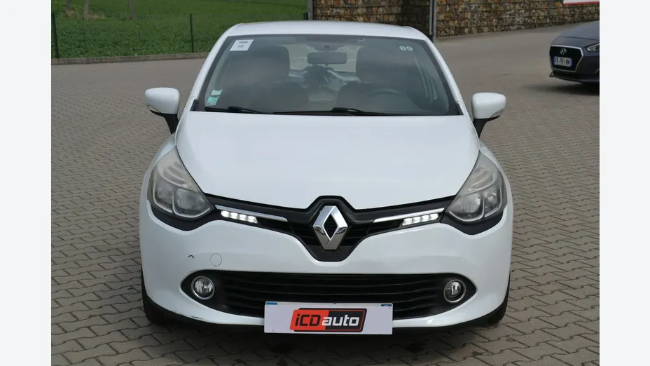 RENAULT Clio -