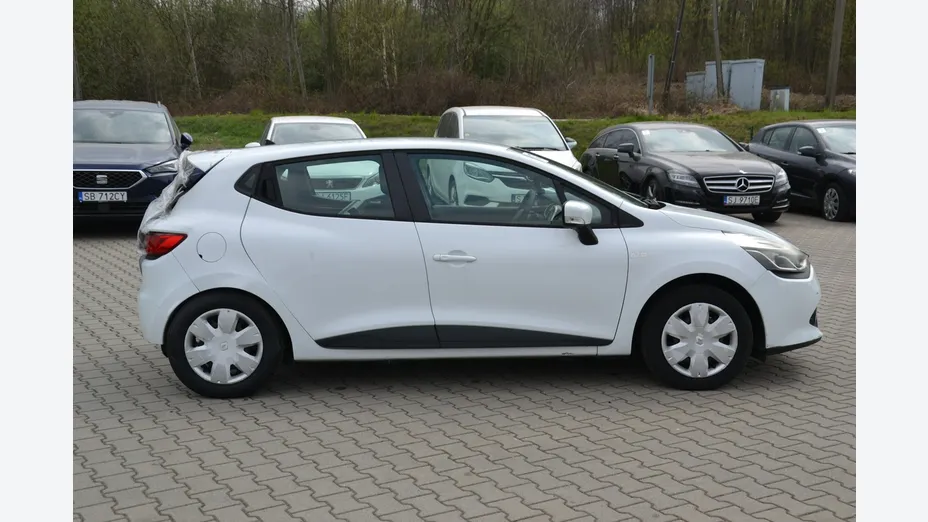 RENAULT Clio -