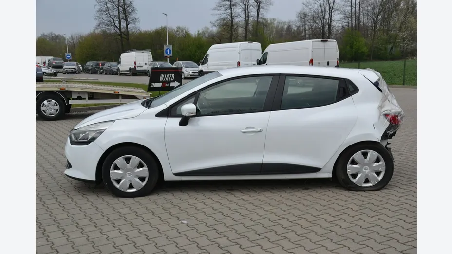 RENAULT Clio -