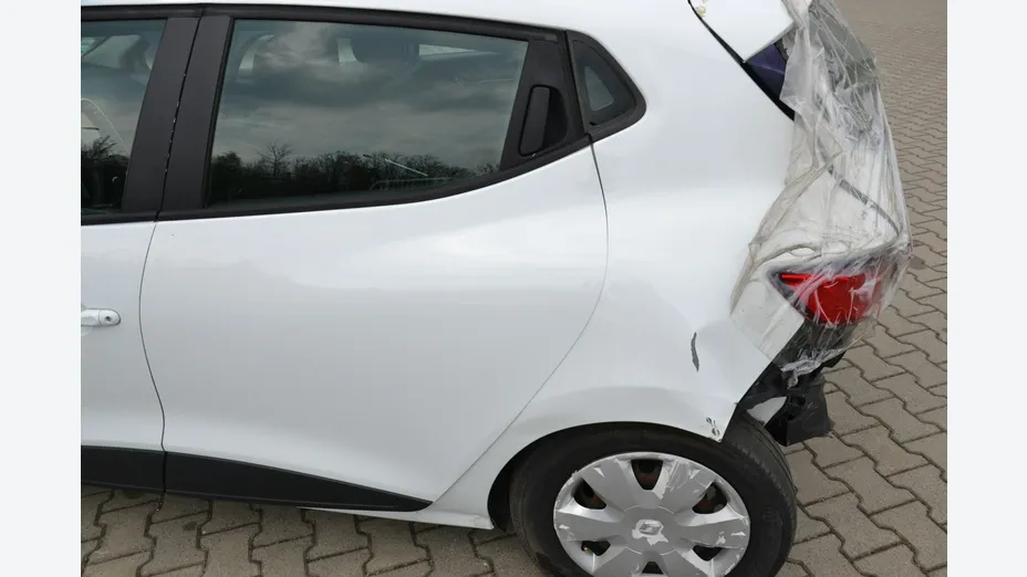 RENAULT Clio -