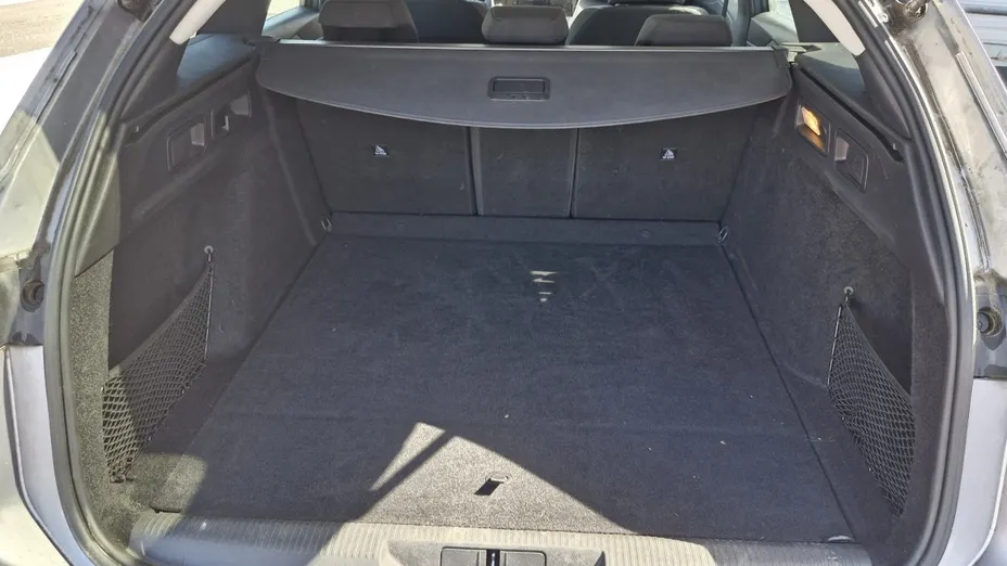 PEUGEOT 308 -