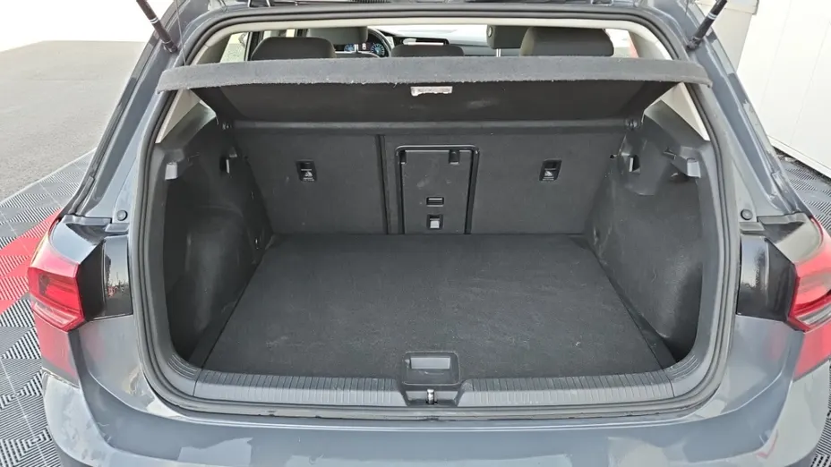 Volkswagen Golf -