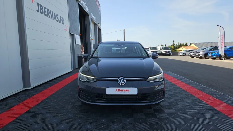 Volkswagen Golf -