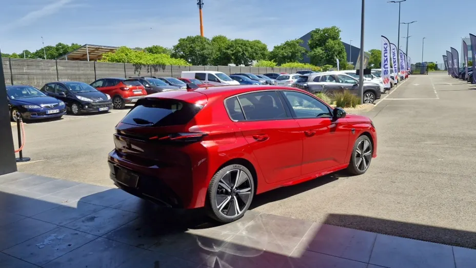 PEUGEOT 308 -