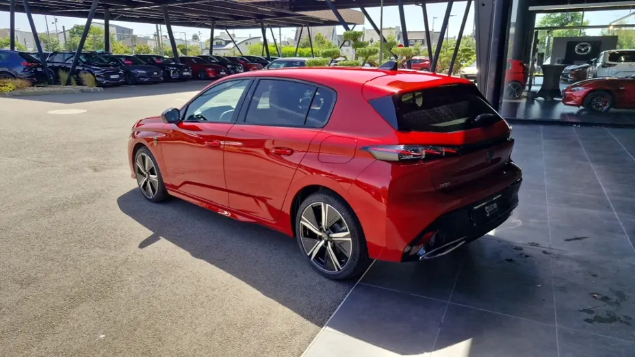 PEUGEOT 308 -
