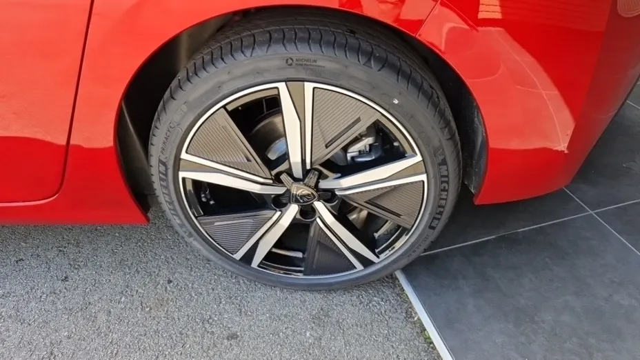 PEUGEOT 308 -