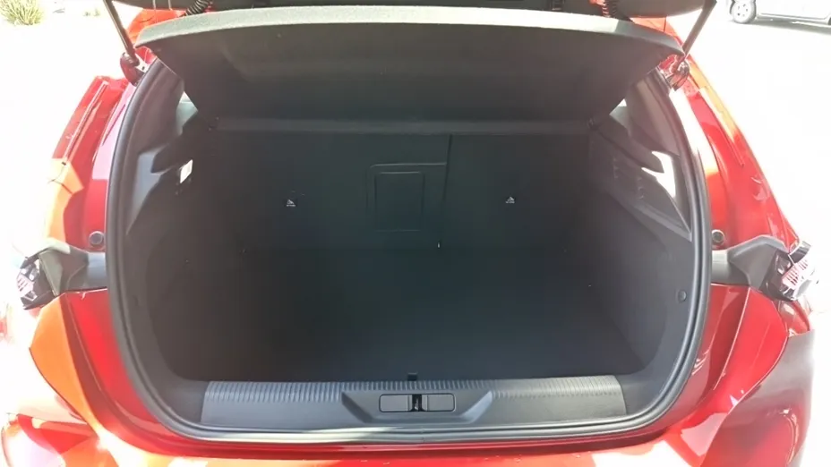 PEUGEOT 308 -