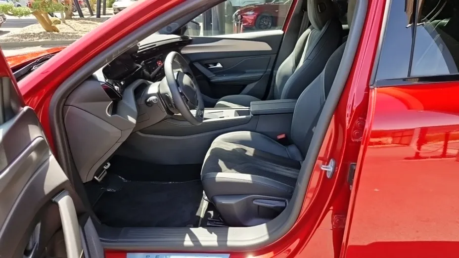 PEUGEOT 308 -