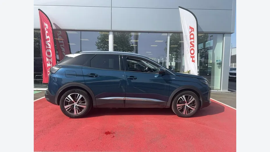 PEUGEOT 3008 -