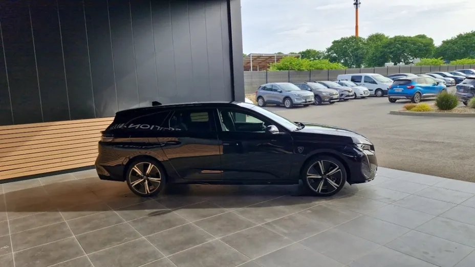 PEUGEOT 308 -