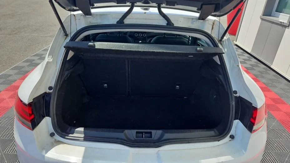 RENAULT Megane -