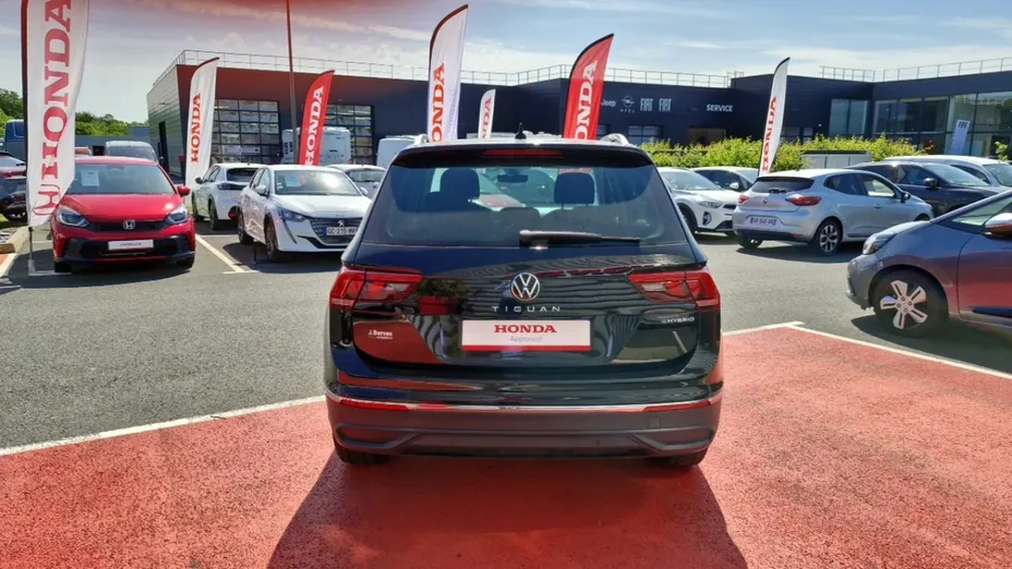 Volkswagen Tiguan -