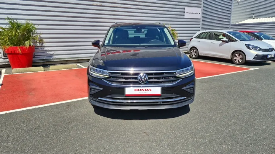Volkswagen Tiguan -