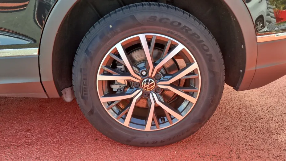 Volkswagen Tiguan -