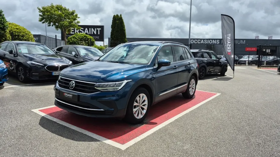 Volkswagen Tiguan -